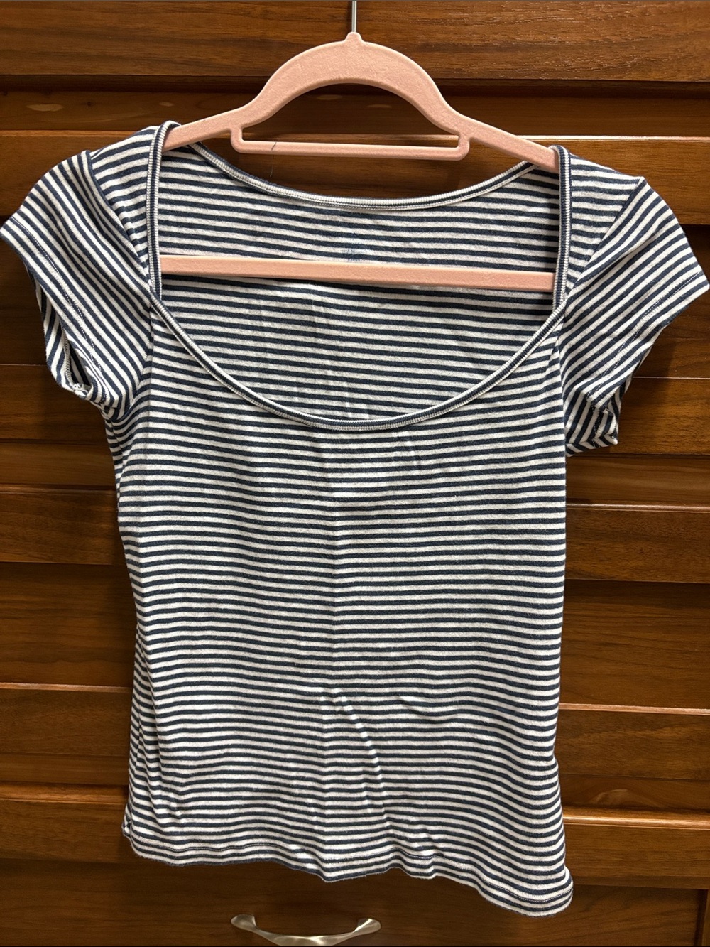 Brandy Melville NWOT Striped Scoop Neck Tee in Navy and White